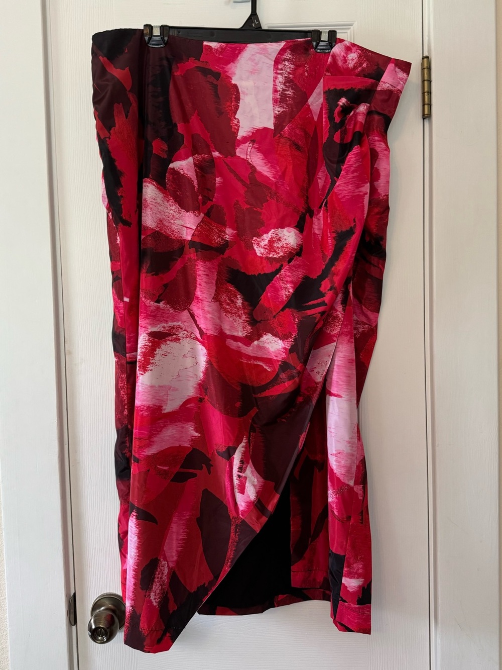 ELOQUII Size 18 Abstract Floral Wrap Midi Skirt Pink Red Black Statement